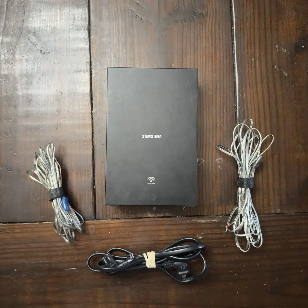 SAMSUNG SWA-8000S Wireless Speaker Receiver Only, Power Cord, And Speaker Wire